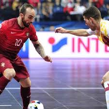 Alessandro rosa vieira (born 8 june 1977), known as falcão, is a brazilian retired professional futsal player. Wir Staunen Und Geniessen So Zaubert Ricardinho An Der Futsal Em Blick