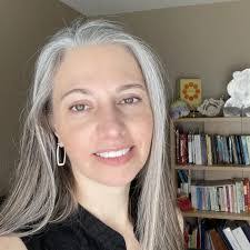 Susan Petrus's Instagram, Twitter & Facebook