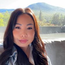 Who recommends insurance for professional and general liability for  estheticians?