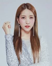 Gfriend S Sowon Kim Sojung Teaser Picture Of Gfriend 1st Full Japanese Album Fallin Light The Album Will Be Released On Pakaian Gadis Selebritas Artis