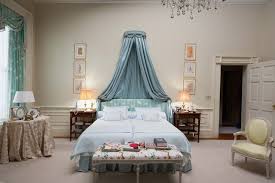 5.jackie wore the suit in dallas because president kennedy requested she wear it — it was one of his personal favorites. Jacqueline Kennedy S White House Bedroom The Glam Pad