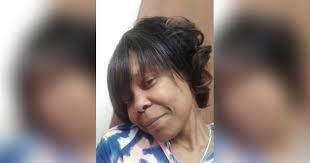 Candice Warren's Instagram, Twitter & Facebook