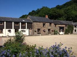 Duvale Priory 4 Properties Sleep 12 33 Bampton Devon East Self Catering In Devon The Hen House Fabulo Cottage Holiday Cottage Self Catering Cottages