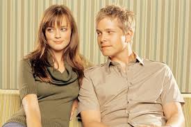 There's a famous gilmore girls debate over who rory gilmore should end up with: Two Different Worlds Glimore Girls Gilmore Girls Rory And Logan