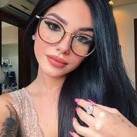 Maxine Nash (maxinenash89)