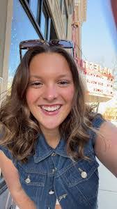 Elizabeth Ahern's Instagram, Twitter & Facebook