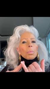 A tribute to the brilliant, fearless, female entrepreneur- the incredible  Suzanne Somers. I did have the pleasure of meeting Suzanne when we were  both