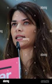 Isabel Serra's Instagram, Twitter & Facebook