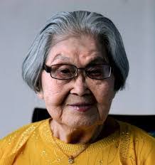 Kim Hanson's Instagram, Twitter & Facebook