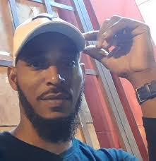 Brent Bruce's Instagram, Twitter & Facebook