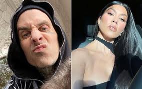 Our last season will air early next year in 2021, the kkw beauty founder continued. Travis Barker Tags Kourtney Kardashian In A Naughty Post Shares A Pic Of Him Fan Comments