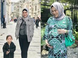 The hero seorang cinderella star took to instagram to. Semua Kuasa Allah Saya Hamil Naturally Tanpa Sebarang Rawatan Zizie Izette Mingguan Wanita