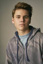 Gavin White's Instagram, Twitter & Facebook