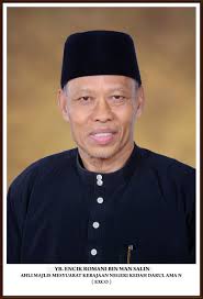 Menteri besar johor merangkap pengerusi jawatankuasa hasil bumi, pentadbiran, kewangan, perancangan dan pembangunan ekonomi. Ahli Mesyuarat Kerajaan