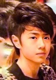 Wang Yibo, who has grown from a young and transparent to the top-notch in  the entertainment industry, really has a girlfriend who has been in love  for four years?