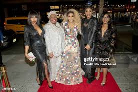 Gillian Harding, Daniel Don Morphy and Sonya Mofor attend the Ese... News  Photo