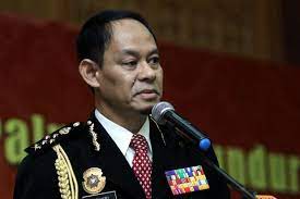 Ketua pesuruhjaya suruhanjaya pencegahan rasuah malaysia (sprm), datuk seri mohd shukri abdull hari ini membuat pembongkaran berhubung skandal 1malaysia development berhad selepas beliau bersara wajib daripada sprm pada 4 oktober 2016. Shukri Abdull Ketua Sprm Yang Baru Air Times News Network