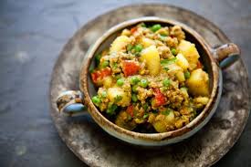 Curried Ground Turkey With Potatoes Recipe Simplyrecipes Com Recipe Ground Turkey Recipes Turkey Recipes Healthy Ground Turkey