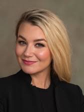 Keely Dunn's Instagram, Twitter & Facebook