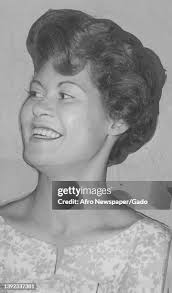 94 fotos e imágenes de alta resolución de Joan Hardy