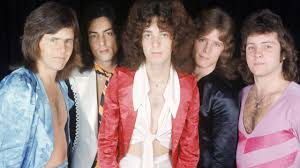 Daryl Braithwaite remakes Howzat with Sherbet for cricket coverage