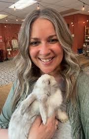 Jennifer Monn's Instagram, Twitter & Facebook