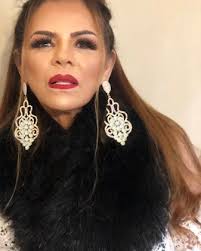 Lidia Brondi encantou com seu carisma na estreia VIP de “Uma Ideia Genial”,  que traz o marido Cássio Gabus Mendes no elenco, após 30 anos longe do  teatro. Suzy Rego, Zezeh Barbosa