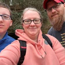 Come out tomorrow, Monday, May 26, at 11 AM to watch Jessalyn Newton  (@jessnewtonartist) and Sarah Melancon (@the.real.sarah.melancon)paint  LIVE! You do not want to miss this! 🎨🖌✝ Explore Louisiana Visit St. Martin