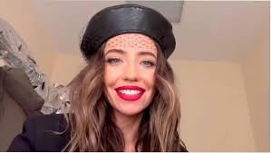 © 2021 instagram from facebook. Dorofeeva Posle Vozvrasheniya S Bali Opublikovala Goryachee Foto Na Snegu