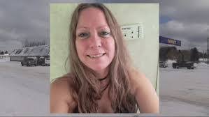 Erin Bunting's Instagram, Twitter & Facebook