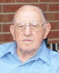 Robert Malicoat's Instagram, Twitter & Facebook