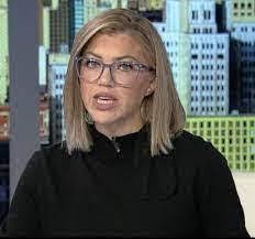 Kathy Engelson's Instagram, Twitter & Facebook