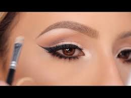 How Youtube Star Desi Perkins Grew Her Eyebrows Back Glamour Eyebrow Tutorial Eyebrow Shaping Best Eyebrow Products