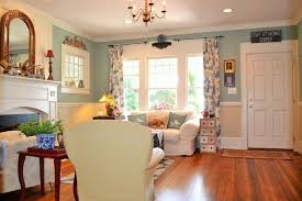 Le tende e i tessuti d'arredo che possono contribuire a rendere una casa confortevole. Arredare Con Le Tende Country Tende Per Interni