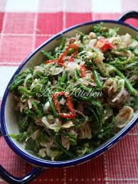 Sangat sedap kerabu pucuk paku. Kerabu Pucuk Paku Azie Kitchen