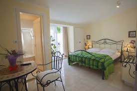 Pension haus kovac an der makarska riviera. Ferienwohnung Pension Haus Kovac Tucepi Laganini Com