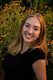 Lena Voss's Instagram, Twitter & Facebook