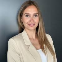 Melinda Blaser's Instagram, Twitter & Facebook