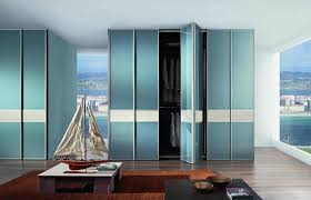 If you have a rustic interior, go for large barn doors, if it's glam, choose mirror ones. 21 Bedroom Closet Door Ideas And Designs For 2021 Innovative Unique