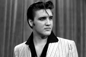 Elliot James Reay 'Hidupkan' Kembali Elvis Presley