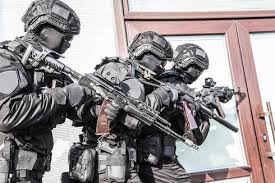 The srt units in the military are equivalents of civilian police department srt units and swat teams, and. Indivstock