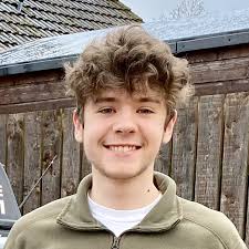 Manual Driving lessons in Aberdeen