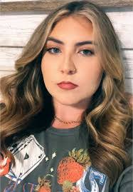 Millie Farrell's Instagram, Twitter & Facebook