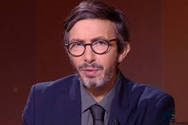 Изучайте релизы florian gazan на discogs. Girondins4ever Florian Gazan Quand On Voit L Etat De Marseille Saint Etienne Et De Bordeaux Qu On Soit En Periode De Coronavirus Ou Pas Franchement Si J Ai De L Argent Je N Y Vais Pas