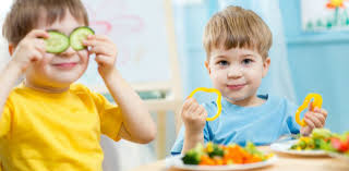 As for the kids, moore tells romper they loved the dinner party and really seemed to be learning a lot — that's why they're so quiet in the video — they're not usually that well behaved! 6 Hacks For Getting Kids To Stay At The Dinner Table Super Healthy Kids