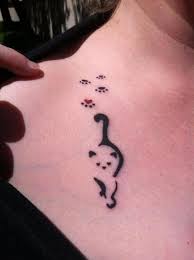 A routine of paw prints in your body is able to indicate that want to embody or you're attempting to move forward signify features of that creature that you see inside yourself. 10 Cute Cat Tattoo Designs Kleine Katze Tattoos Kleine Katze Tattoo Tatowierungen