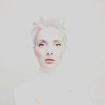 České písničky jsou pro nás nejzajímavější. Barbora Polakova Nafrnena Oficialni Video Youtube