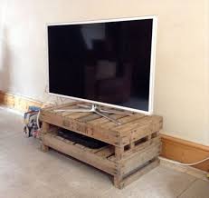 Go handmade with recycled wood to build a custom model of tv stands and media console for free! 18 Fascinating Ideas To Make Original Pallet Tv Stand For Free