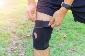 Read why your knee may hurt after arthroscopy and what to do for treatment. How Do You Know If You Tore Your Meniscus Sports Medicine Oregon