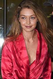 Strahlen tut sie in ihrem seidenen kimono dennoch. Wenig Vs Viel Make Up Die Verschiedenen Beauty Looks Der Stars Gala De